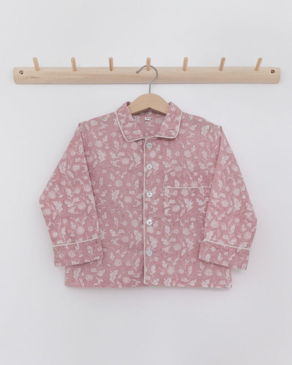 Maedchen Pyjama rosa Blumenmuster von 2